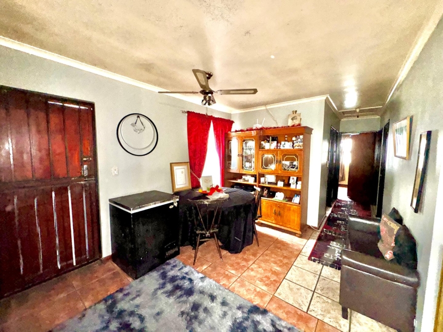 3 Bedroom Property for Sale in Beacon Valley Western Cape